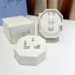 Chi tiết bông tai Swarovski 5665829 Mesmera set