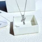 Dây chuyền Swarovski 5700420 Matrix pendant hình chụp thật