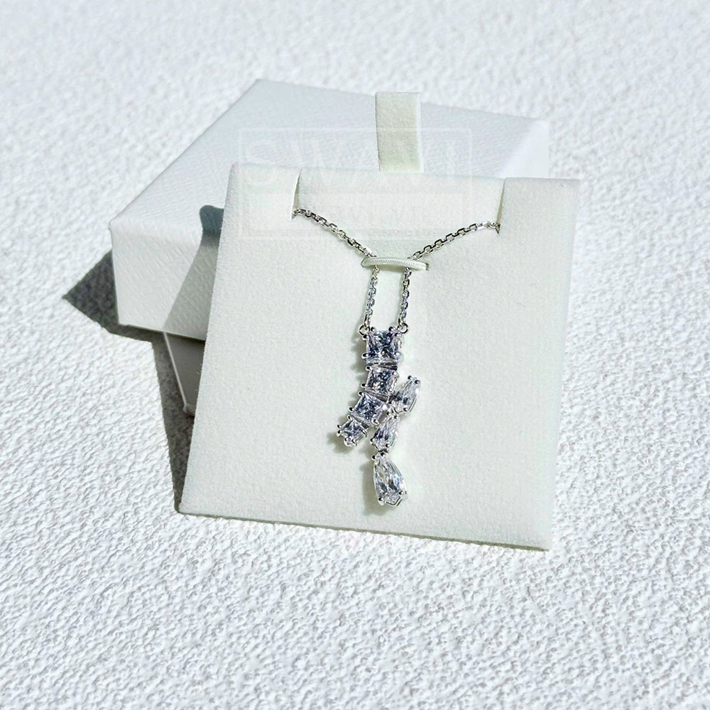 Chi tiết mặt dây Swarovski 5700420 Matrix pendant
