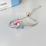 Chi tiết motif hoa Swarovski 5749187 Ariana Grande