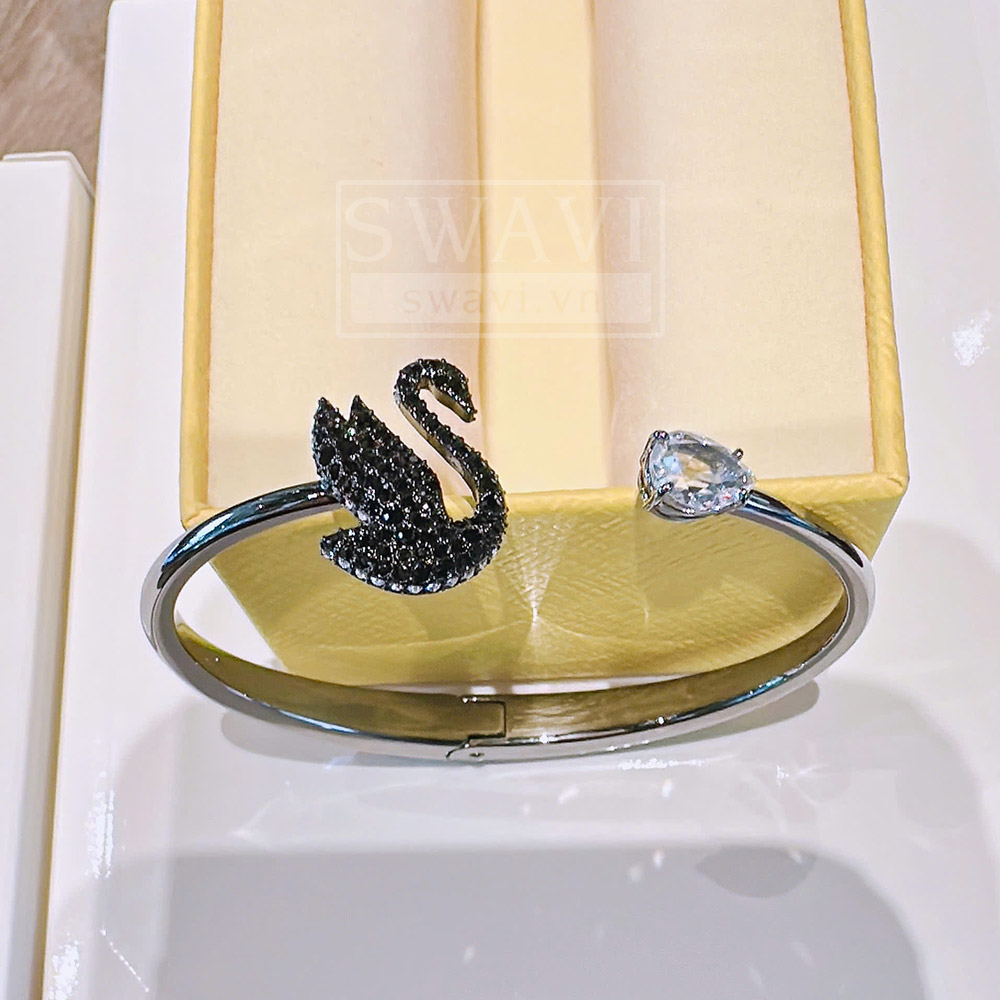 Chi tiết thiên nga Swarovski 5688745 Swan bangle