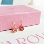 Chi tiết pha lê hồng Swarovski 5662114 Bella V