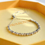 Chi tiết Swarovski Crystal Pearl trên Matrix 5689633
